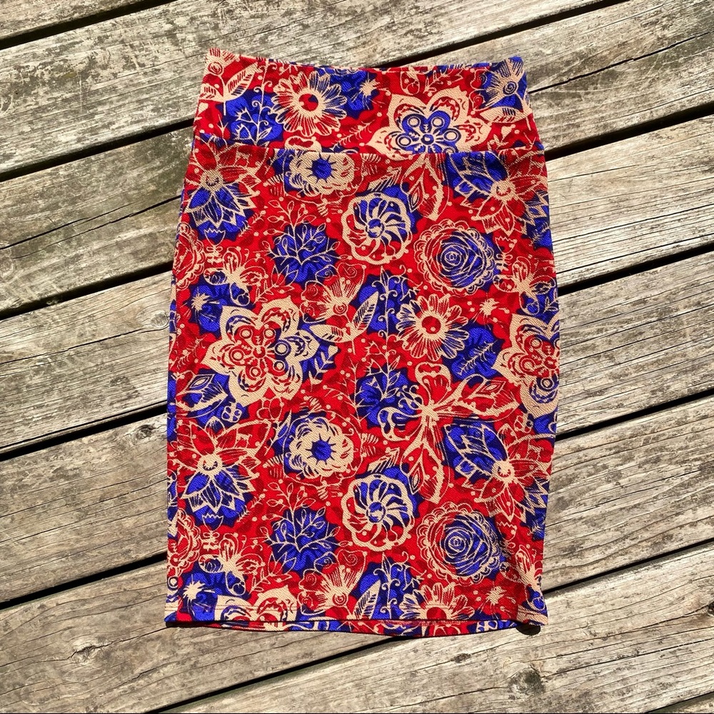 NWOT Lularoe Pencil Shirt